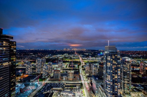 5703-4510 Halifax Way, Burnaby, BC 