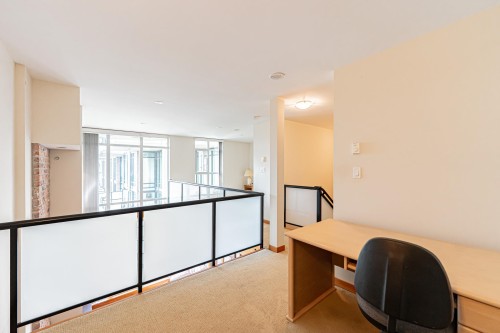 412-10 Renaissance Square, New Westminster, BC 