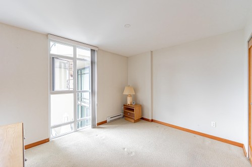 412-10 Renaissance Square, New Westminster, BC 