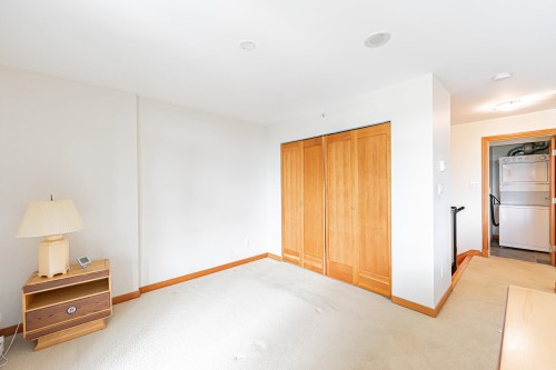 412-10 Renaissance Square, New Westminster, BC 