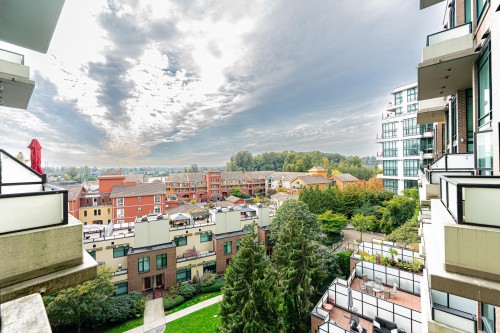 412-10 Renaissance Square, New Westminster, BC 