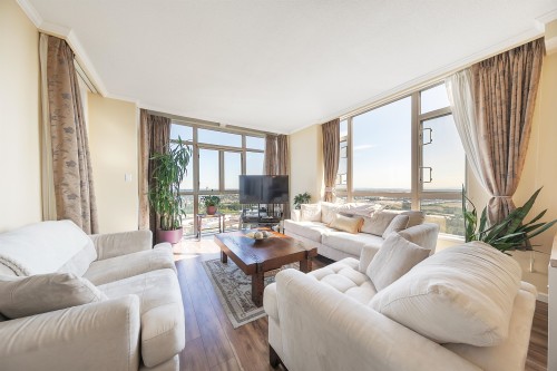 2401-6888 Station Hill Drive  Burnaby, BC V3N 4X5