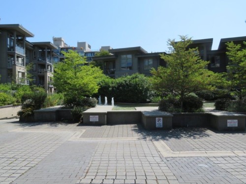 404-9339 University Crescent, Burnaby, BC 