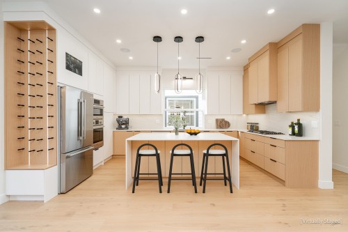 2717 Henry Street, Port Moody, BC 