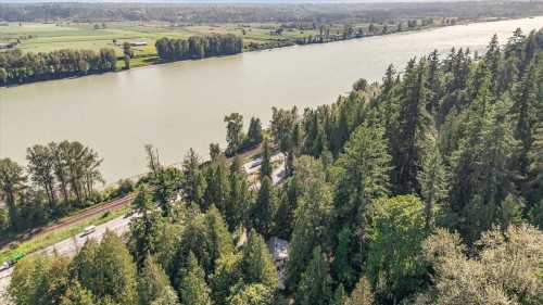 9455 Byrnes Road, Maple Ridge, BC 