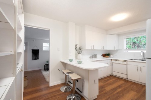 1132 Maplewood Crescent, North Vancouver, BC 