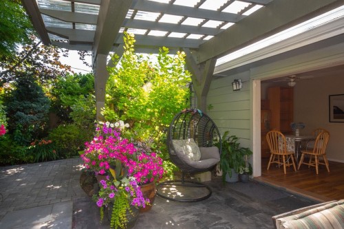 1132 Maplewood Crescent, North Vancouver, BC 