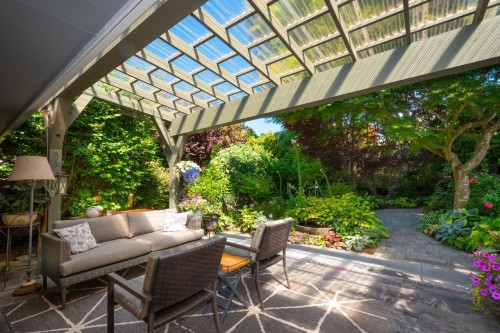 1132 Maplewood Crescent, North Vancouver, BC 