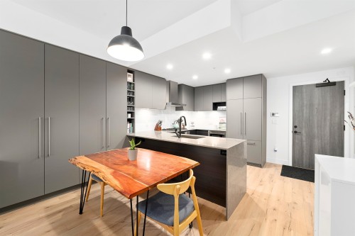 237-55 Klahanie Drive, Port Moody, BC 