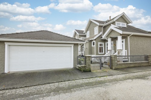 186 Macdonald Avenue, Burnaby, BC 