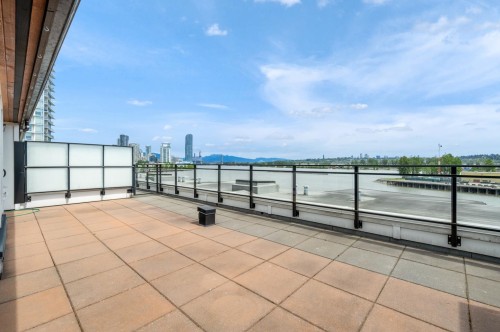 402-220 Salter Street, New Westminster, BC 