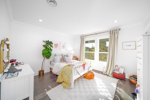 3765 3Rd Avenue W, Vancouver, BC 