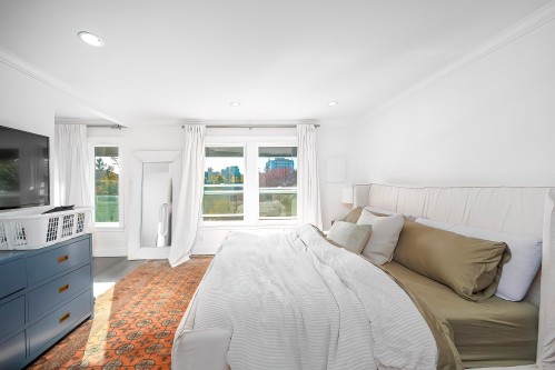 3765 3Rd Avenue W, Vancouver, BC 