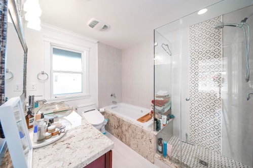 3765 3Rd Avenue W, Vancouver, BC 