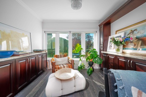 3765 3Rd Avenue W, Vancouver, BC 