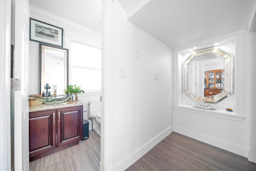 3765 3Rd Avenue W, Vancouver, BC 