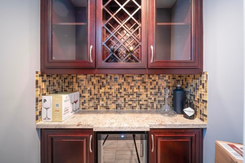 3765 3Rd Avenue W, Vancouver, BC 