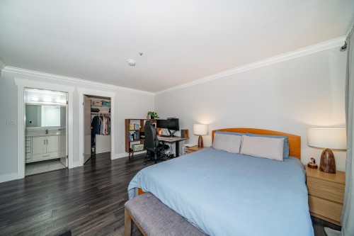 304-7700 Gilbert Road, Richmond, BC 