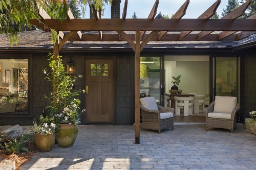 5075 Howe Sound Lane, West Vancouver, BC 