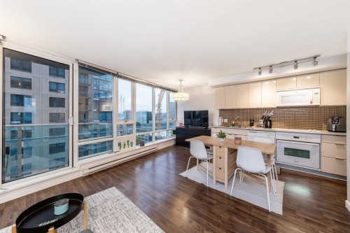 1606-233 Robson Street, Vancouver, BC 