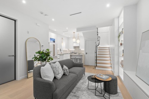 683 18Th Avenue W, Vancouver, BC 