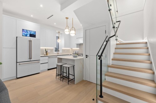 683 18Th Avenue W, Vancouver, BC 