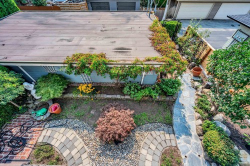 255 6Th Street W, North Vancouver, BC 