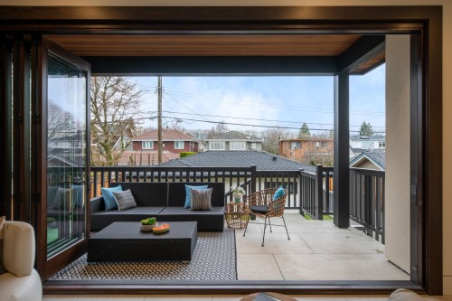 3953 21St Avenue W, Vancouver, BC 