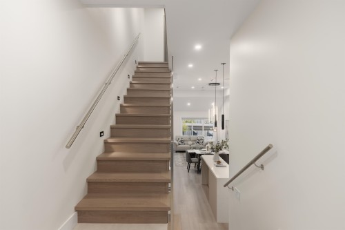 102-914 Rochester Avenue, Coquitlam, BC 