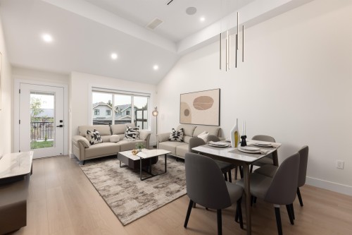 102-914 Rochester Avenue, Coquitlam, BC 