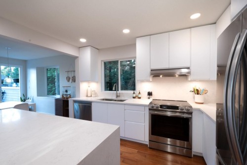 1-181 Ravine Drive, Port Moody, BC 