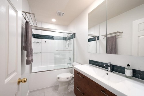 1-181 Ravine Drive, Port Moody, BC 