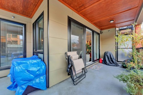 202-857 15Th Street W, North Vancouver, BC 