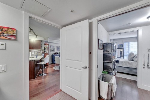 202-857 15Th Street W, North Vancouver, BC 