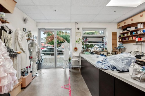 202-857 15Th Street W, North Vancouver, BC 