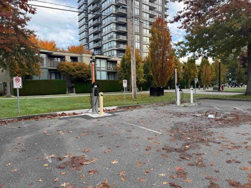 1301-9188 Cook Road, Richmond, BC 