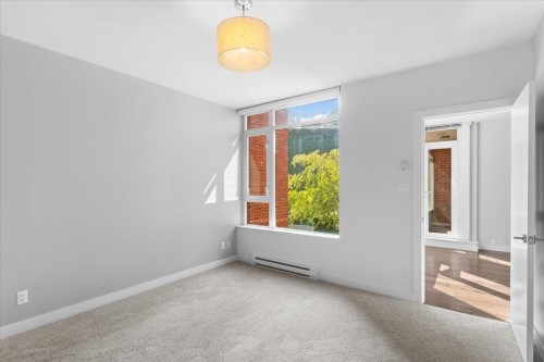 201-2321 Scotia Street, Vancouver, BC 