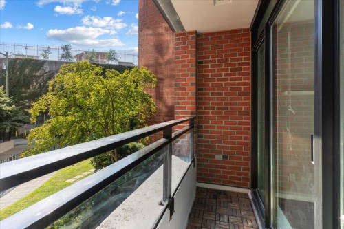 201-2321 Scotia Street, Vancouver, BC 