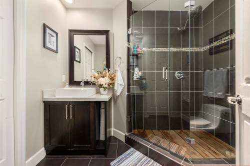 1858 1St Avenue W, Vancouver, BC 