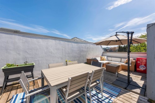 1858 1St Avenue W, Vancouver, BC 