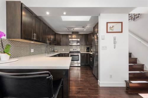 1858 1St Avenue W, Vancouver, BC 