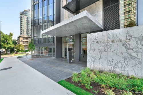 2001-620 Cardero Street, Vancouver, BC 