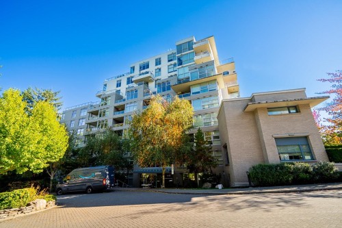 301-9262 University Crescent, Burnaby, BC 