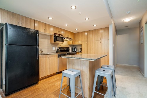 301-9262 University Crescent, Burnaby, BC 