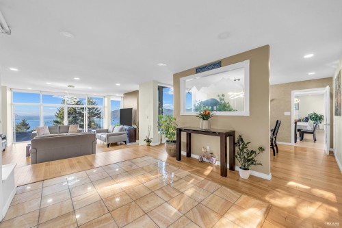 4673 Woodburn Road, West Vancouver, BC 