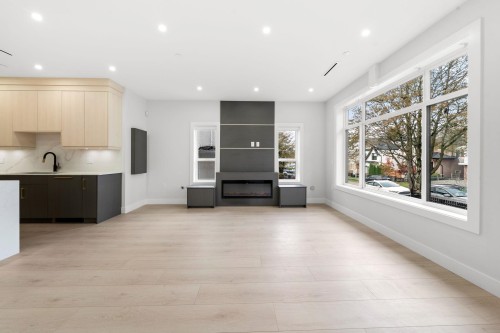 1-3274 44Th Avenue E, Vancouver, BC 