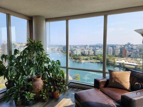 2803-1033 Marinaside Crescent, Vancouver, BC 