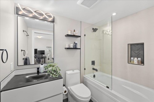 2308-928 Homer Street, Vancouver, BC 