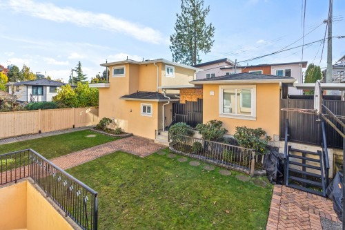 1088 42Nd Avenue W, Vancouver, BC 