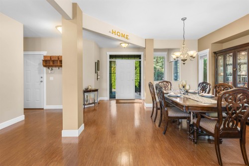 11279 Creekside Street, Maple Ridge, BC 